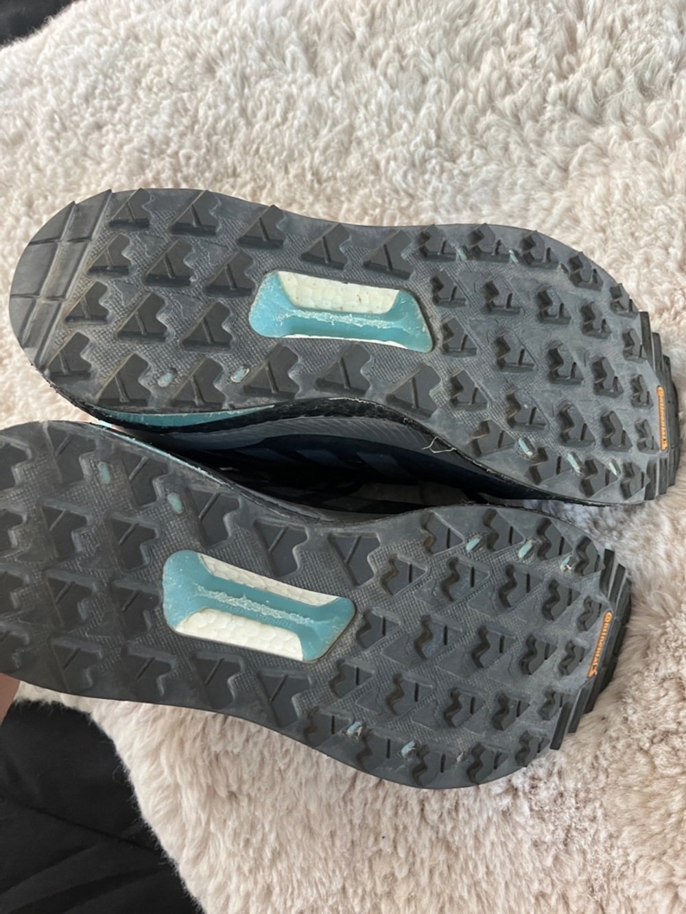 Adidas hiking shoes sz8 - Picture 5 of 6